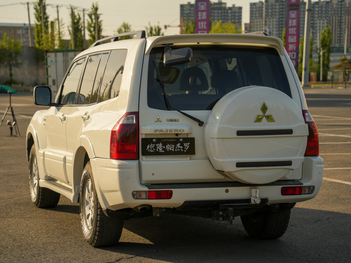 三菱 帕杰罗  2006款 3.8L AT GLS图片