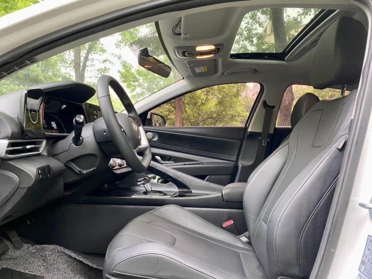 現(xiàn)代 伊蘭特  2023款 1.5L CVT GLX精英版圖片