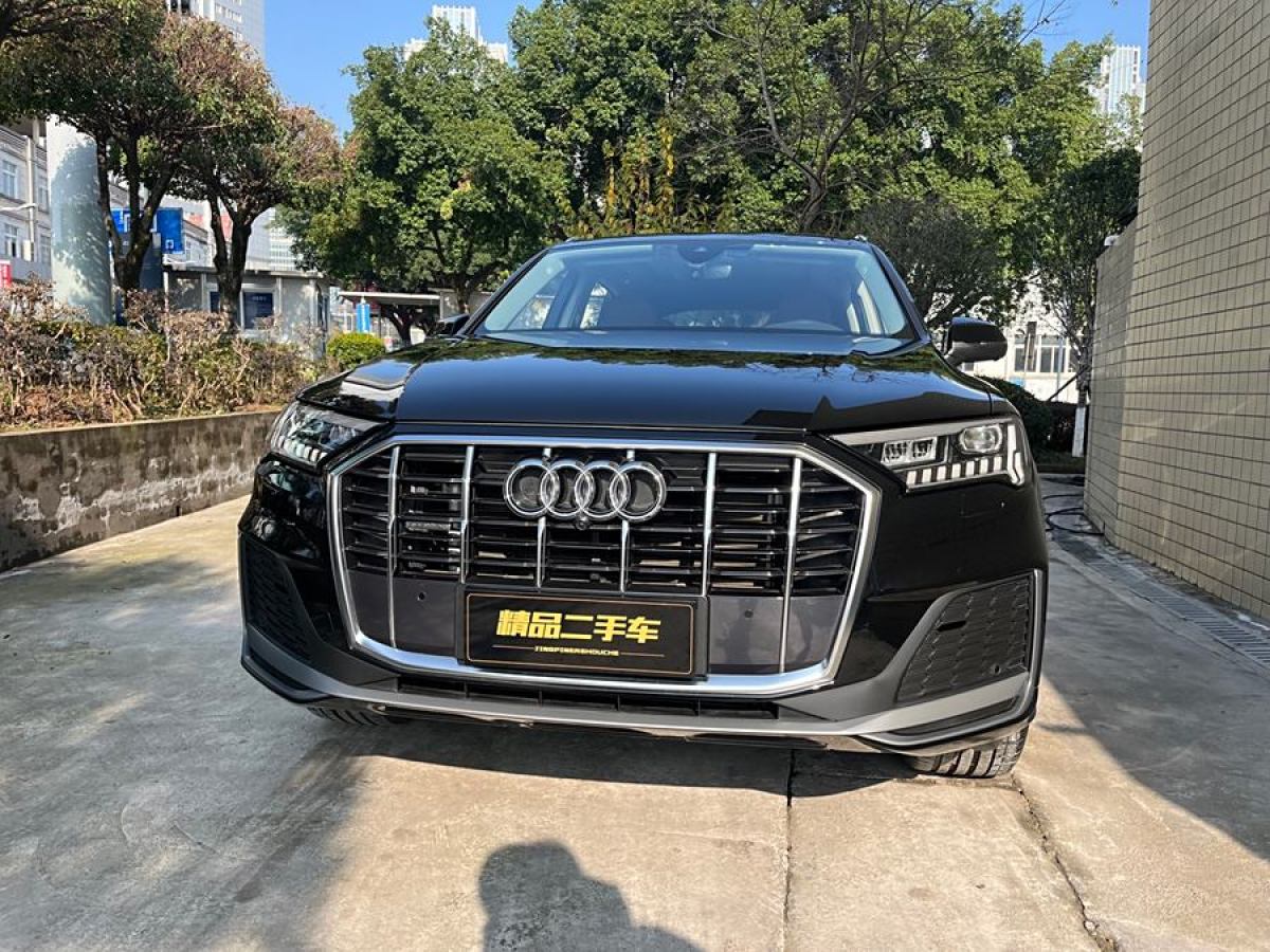 奧迪 奧迪Q7  2023款 45 TFSI quattro S line運(yùn)動型圖片