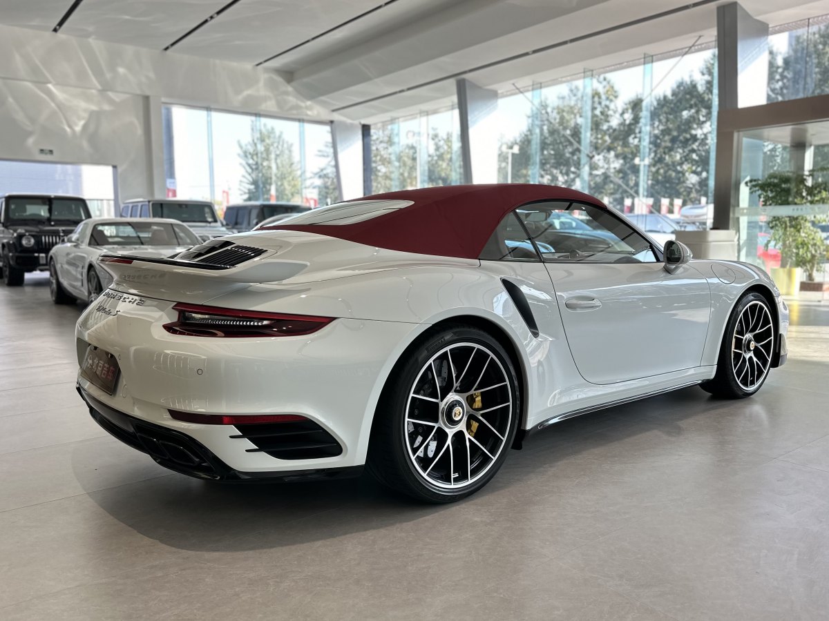 2020年1月保時(shí)捷 911  2016款 Turbo S Cabriolet 3.8T