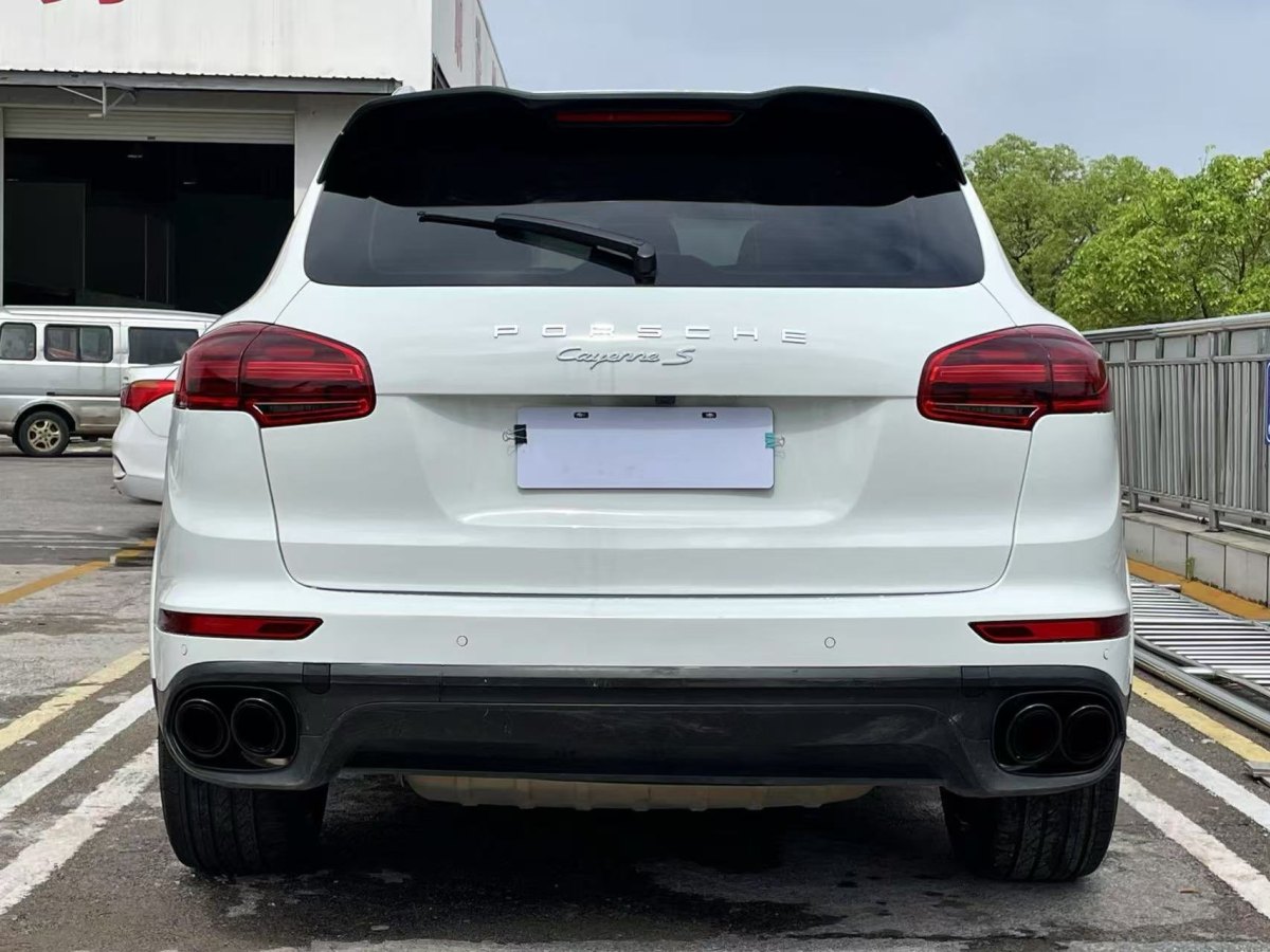 2014年2月保時(shí)捷 Cayenne  2011款 Cayenne 3.0T