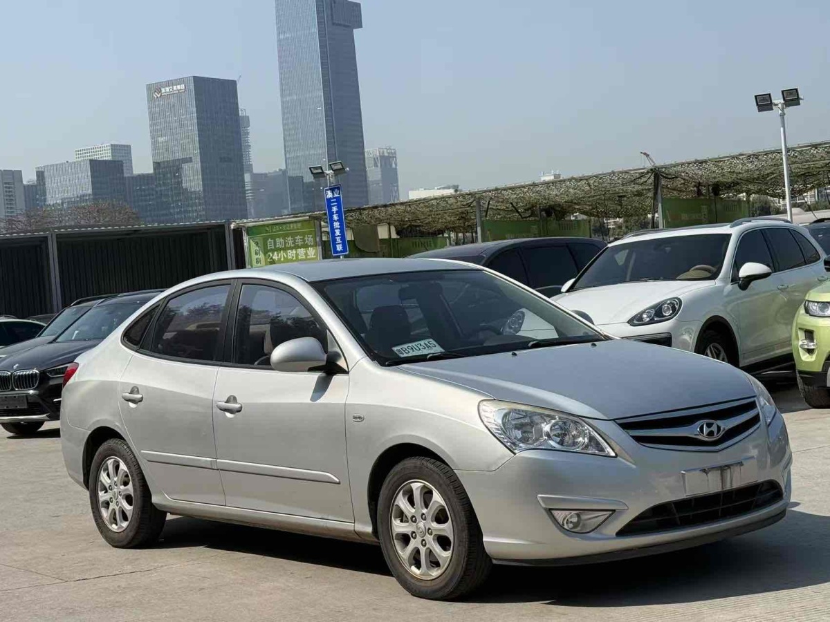 現(xiàn)代 悅動  2011款 1.6L 自動舒適型圖片