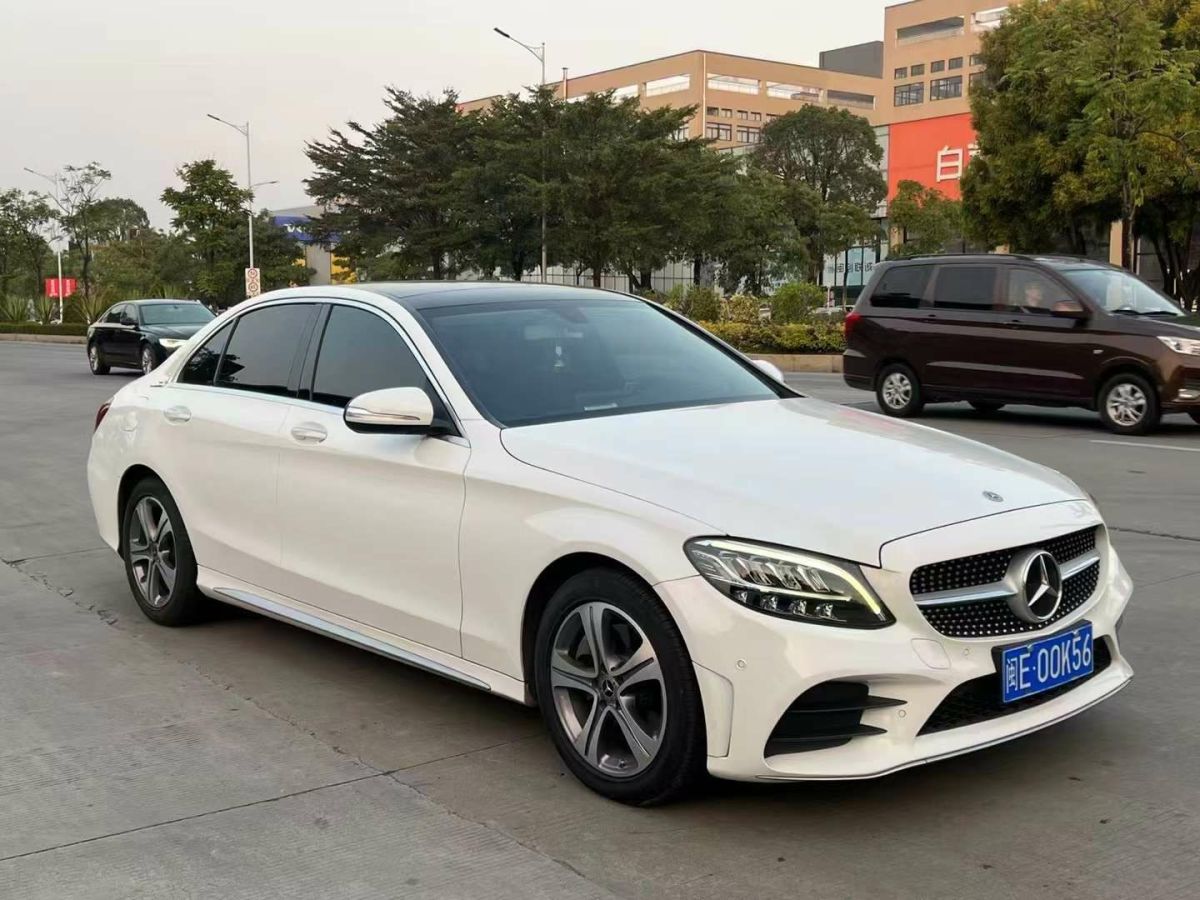 奔馳 奔馳C級(jí)  2020款 C 300 L圖片