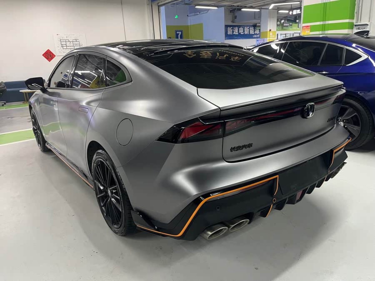 長(zhǎng)安 長(zhǎng)安UNI-V  2022款 2.0T 領(lǐng)速版圖片
