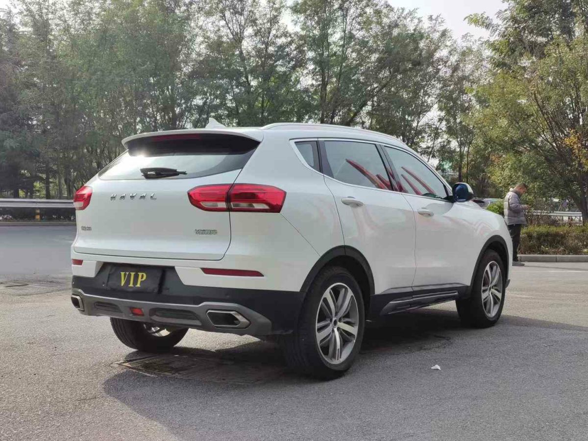 哈弗 H6  2018款 紅標(biāo)H6 COUPE 1.5T DCT兩驅(qū)豪華型圖片