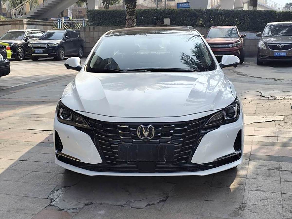 長(zhǎng)安 銳程CC  2022款 藍(lán)鯨版 1.5T DCT豪華型圖片