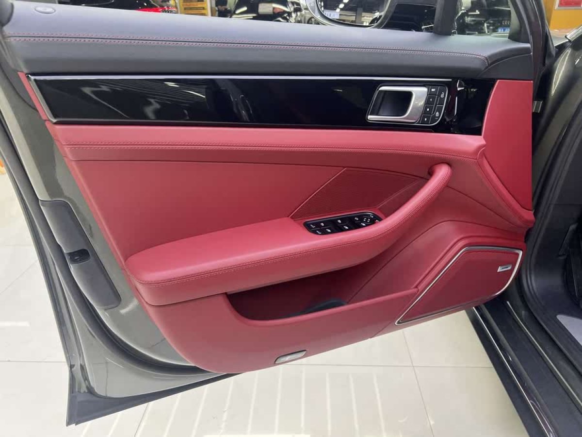 保時(shí)捷 Panamera  2022款 Panamera 4 行政加長版 2.9T圖片