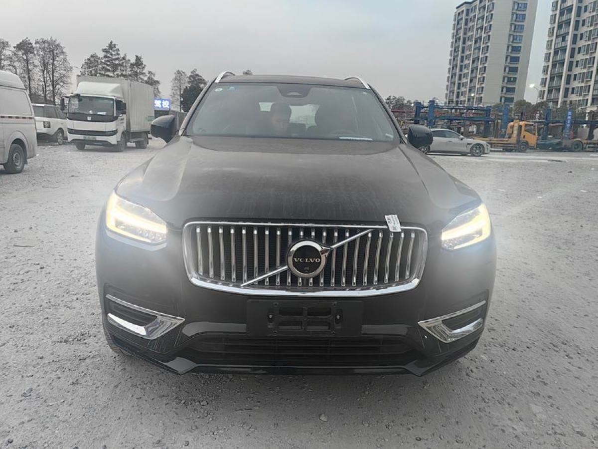 沃爾沃 XC90新能源  2022款 改款 E驅(qū)混動 T8 智尊豪華版 7座圖片