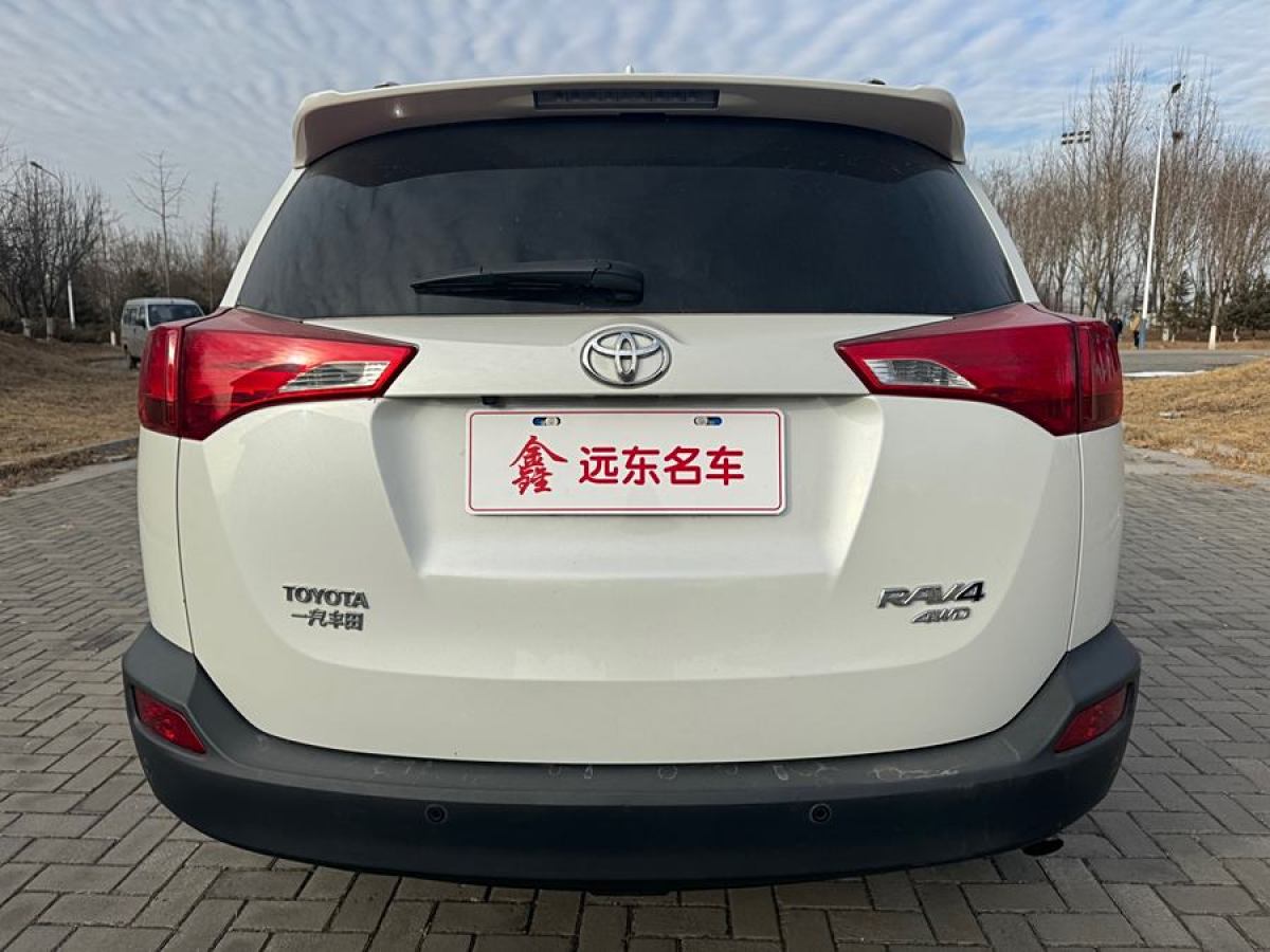 2015年5月豐田 RAV4榮放  2015款 2.5L 自動(dòng)四驅(qū)精英版