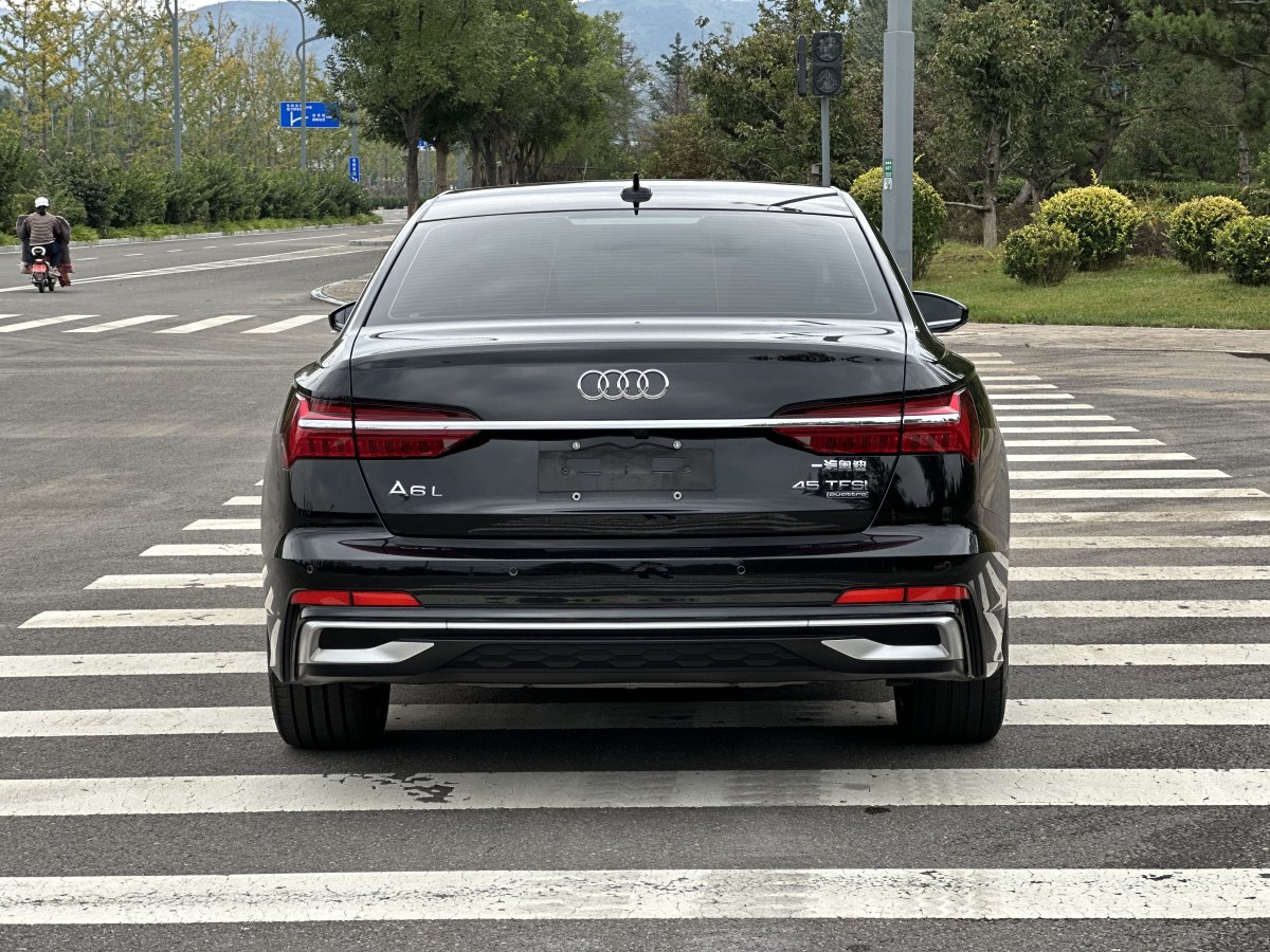 奧迪 奧迪A6L  2023款 改款 45 TFSI quattro 臻選動感型圖片