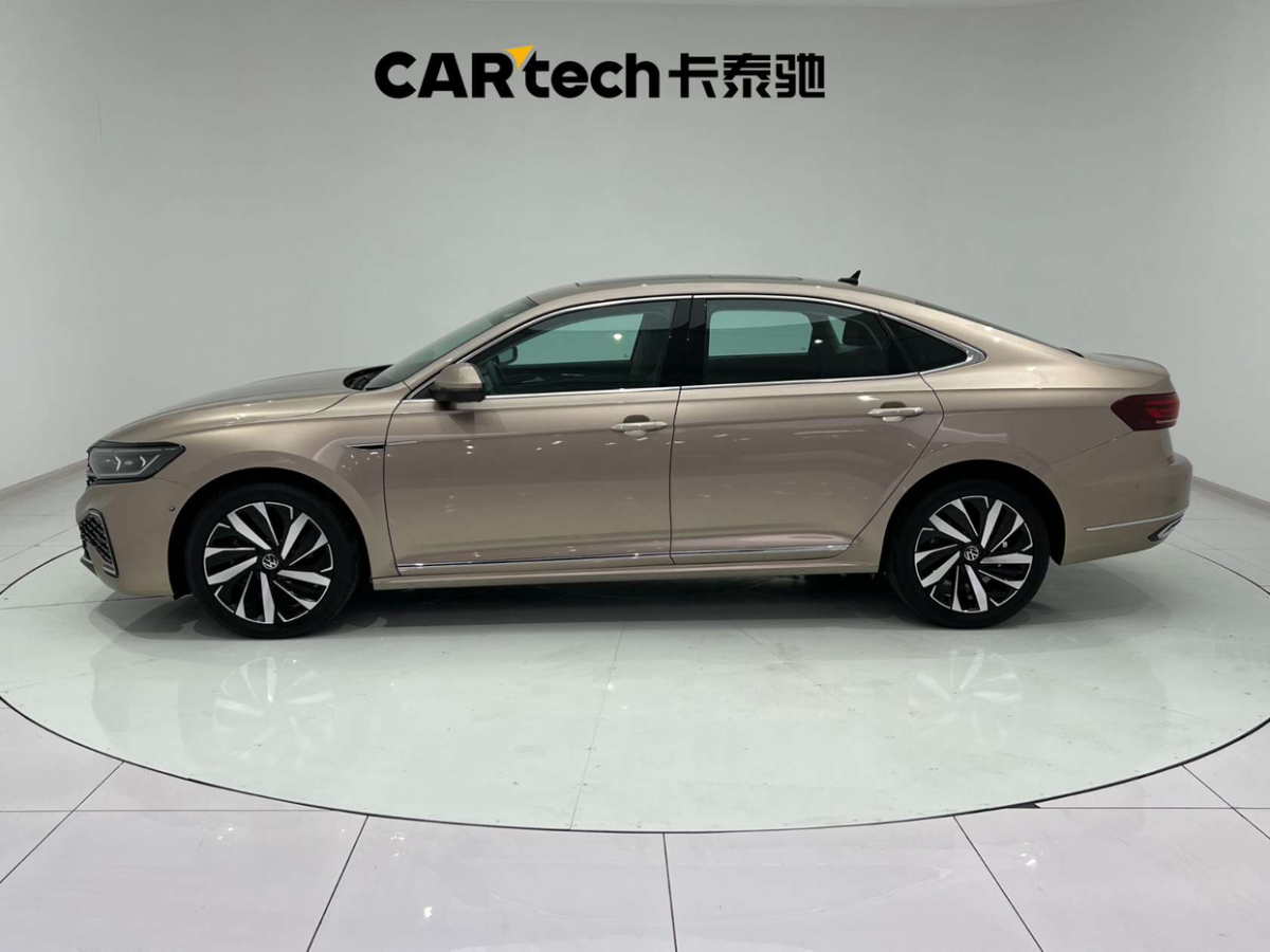 大眾 帕薩特  2022款 330TSI 星空尊貴版圖片