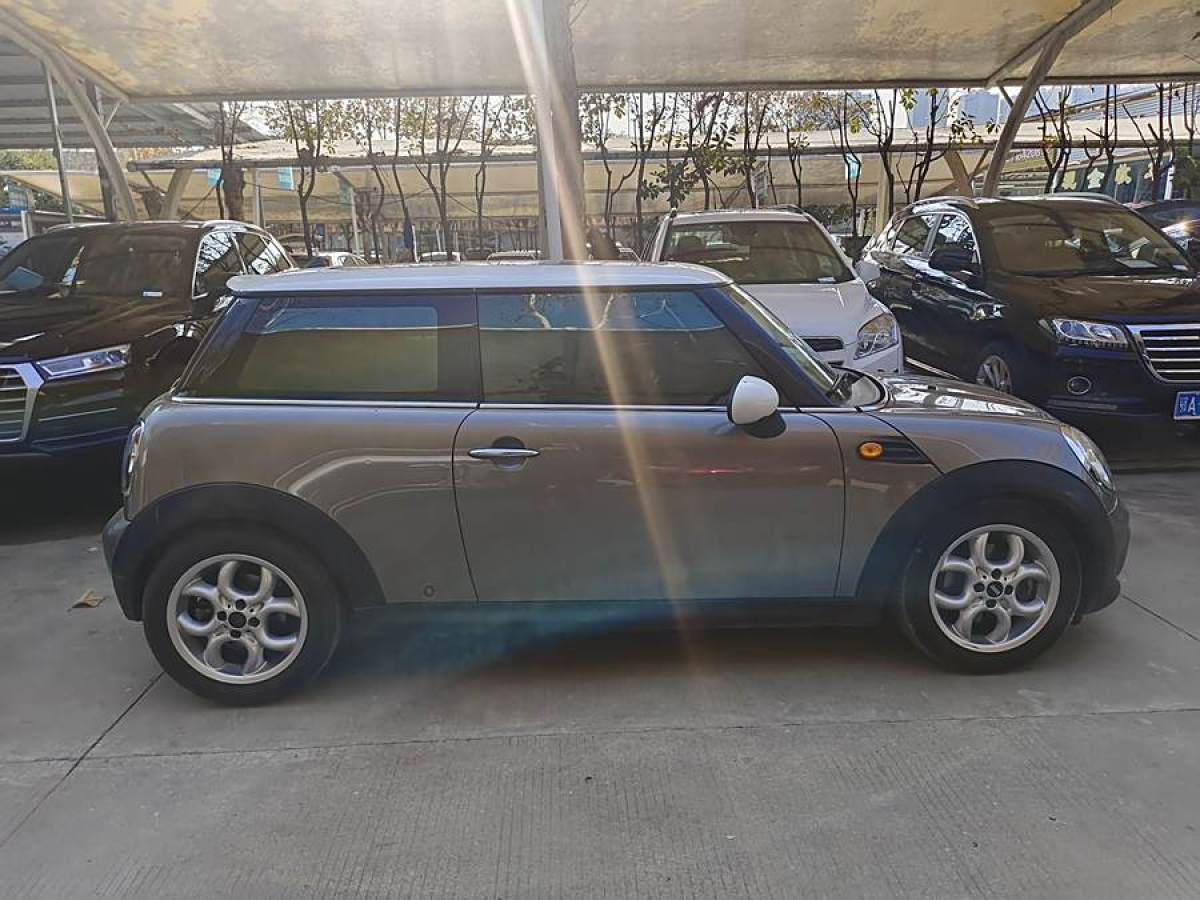 MINI COUNTRYMAN  2011款 1.6L COOPER Fun圖片