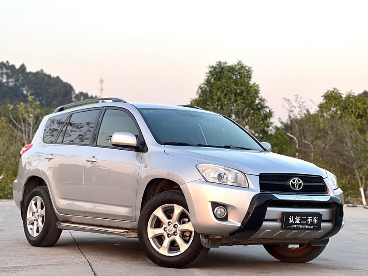 豐田 RAV4榮放  2012款 炫裝版 2.0L 自動四驅(qū)圖片