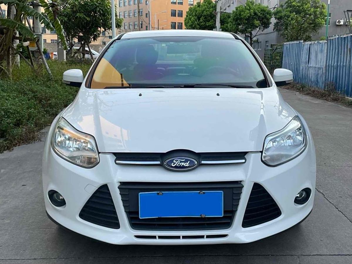 福特 ?？怂? 2012款 三廂 1.6L 自動(dòng)舒適型圖片