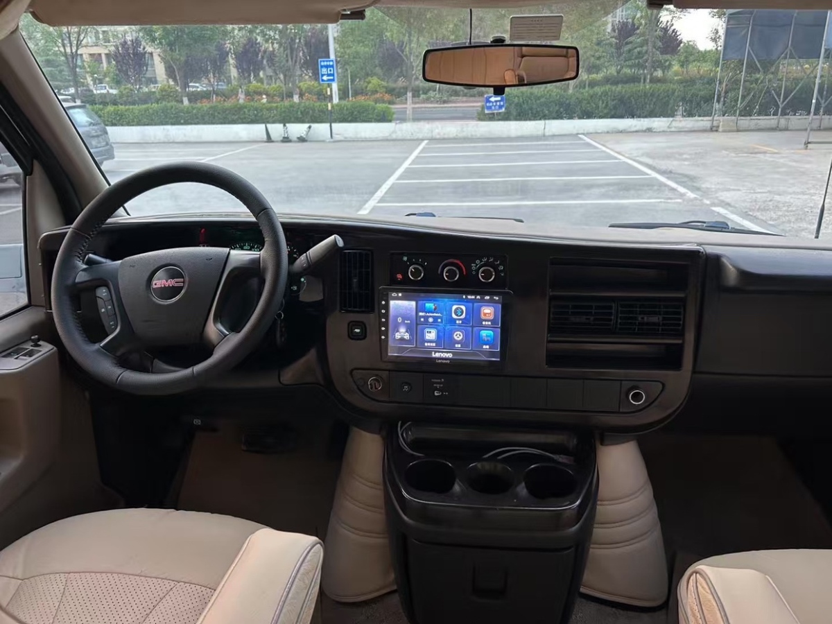 GMC SAVANA  2012款 6.0L 總裁級(jí)隱私屏版圖片