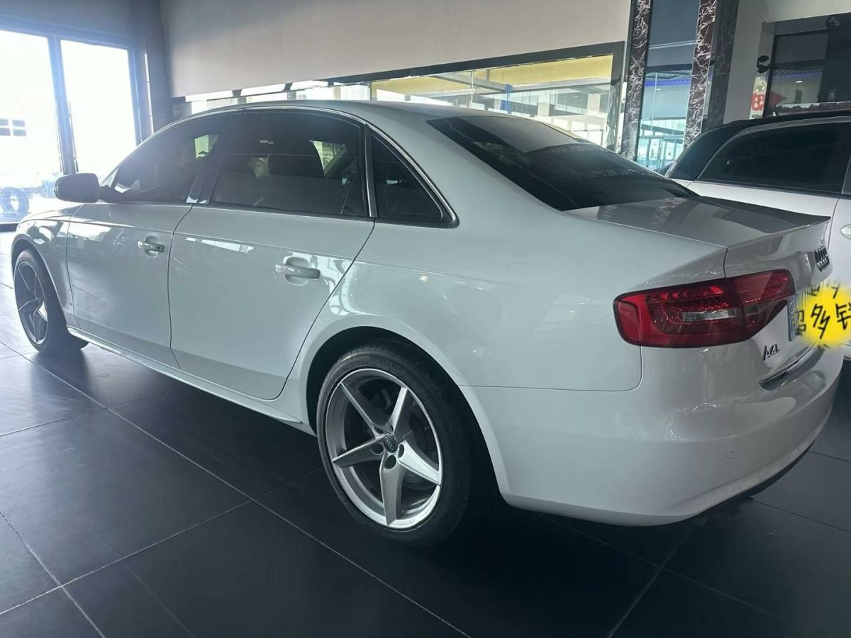 奧迪 奧迪A4L  2013款 A4L 30TFSI 手動舒適型圖片