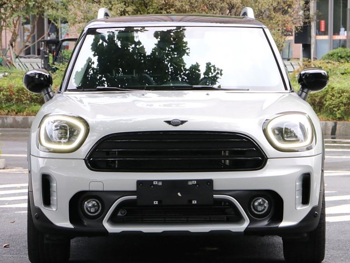 MINI COUNTRYMAN  2023款 改款 1.5T COOPER ALL4 鑒賞家圖片