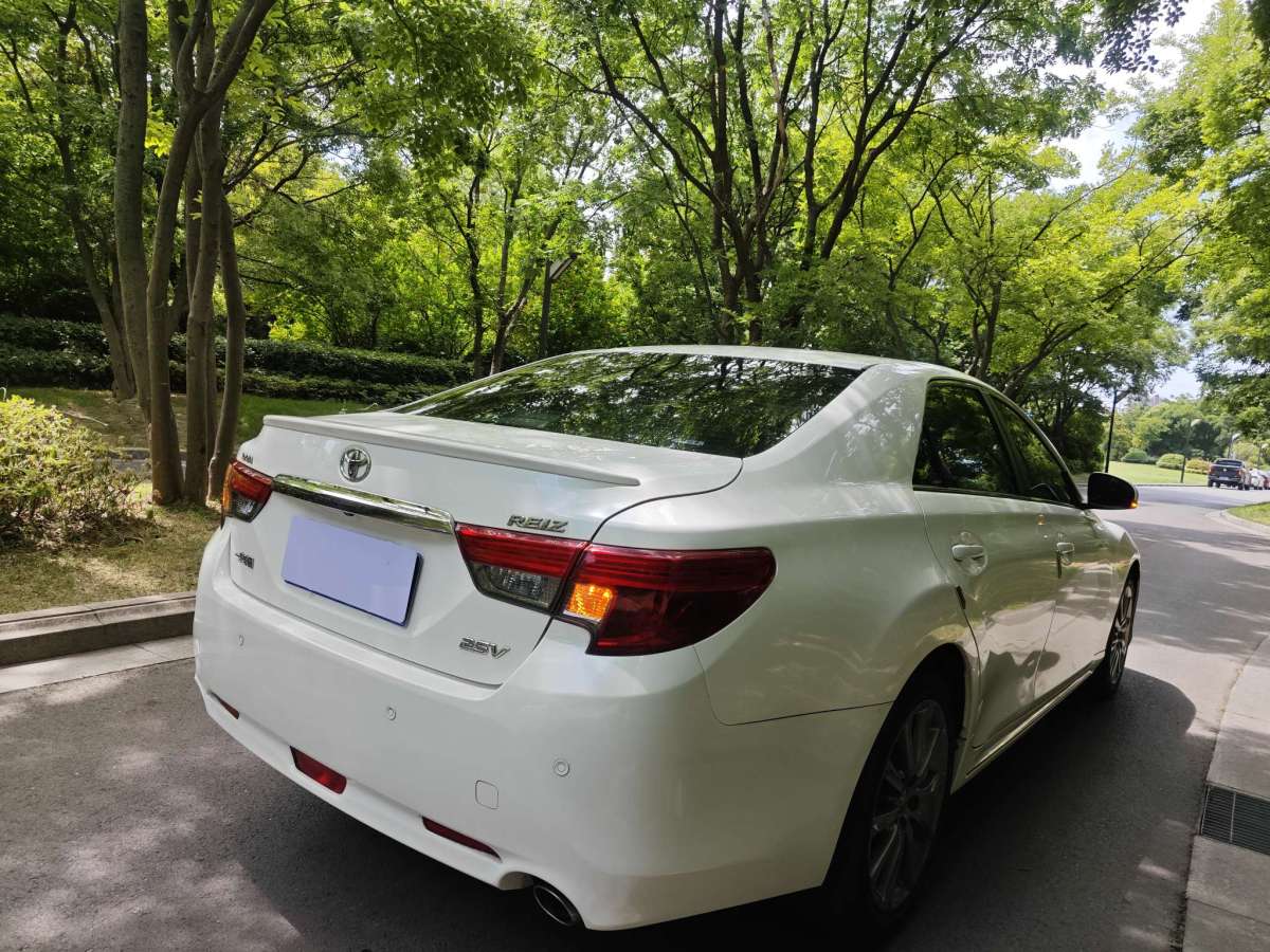 丰田 锐志  2013款 2.5V 尊锐版图片