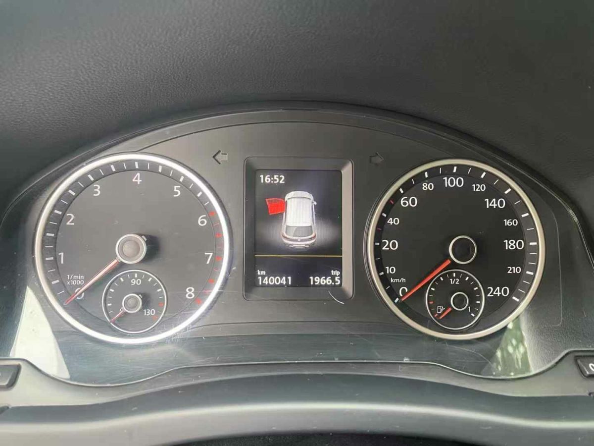 大眾 途觀  2014款 1.8TSI 自動兩驅(qū)30周年紀念版圖片