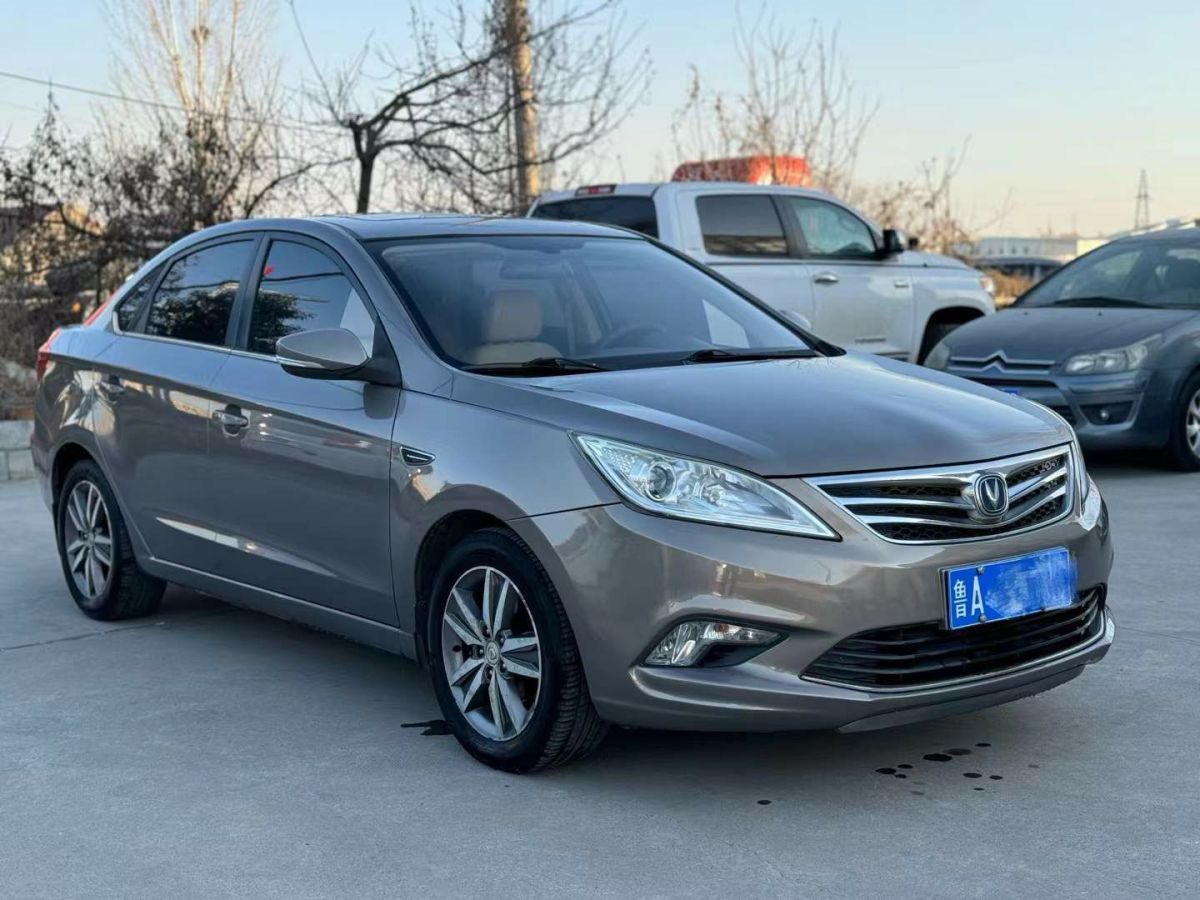 長(zhǎng)安 逸動(dòng)  2015款 1.6L 手動(dòng)旗艦型圖片