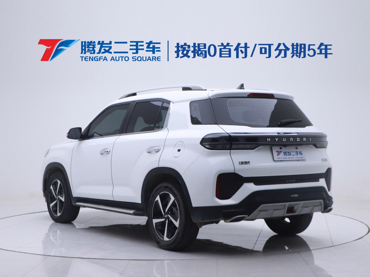 現(xiàn)代 ix35  2021款 2.0L 自動兩驅(qū)領(lǐng)先版GLS圖片