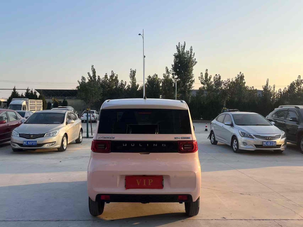 五菱 宏光MINIEV  2021款 馬卡龍時(shí)尚款 磷酸鐵鋰圖片