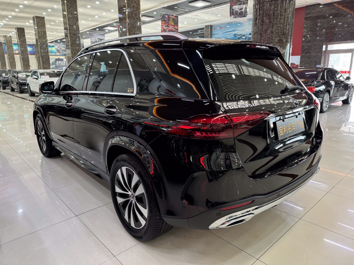 奔馳 奔馳GLE  2024款 GLE 350 4MATIC 時(shí)尚型圖片