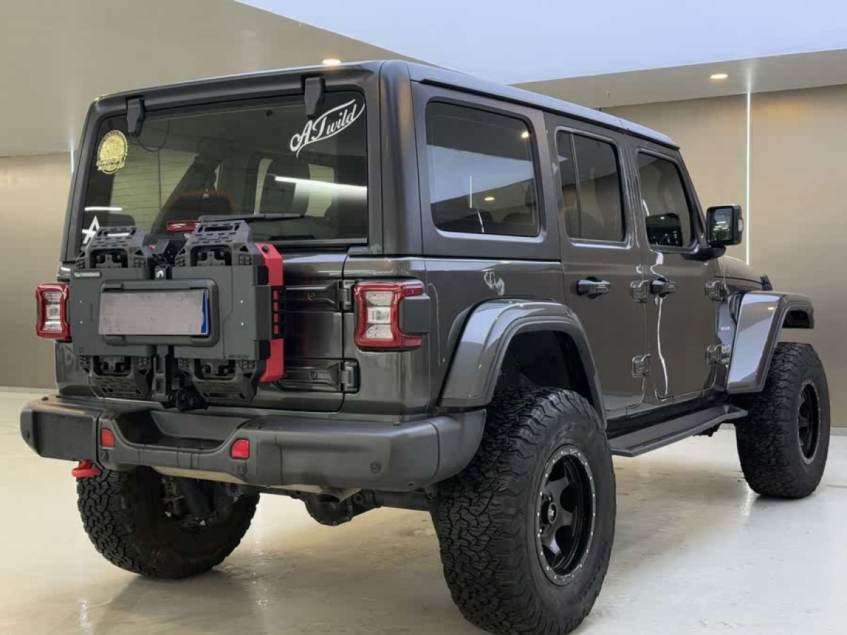 Jeep 牧馬人  2019款 2.0T Sahara 四門版 國VI圖片