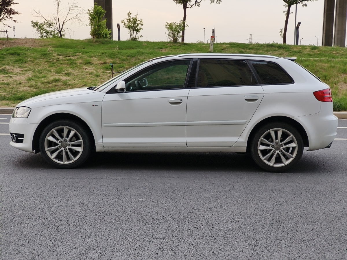 2013年11月奧迪 奧迪A3  2013款 Sportback 30 TFSI 舒適型