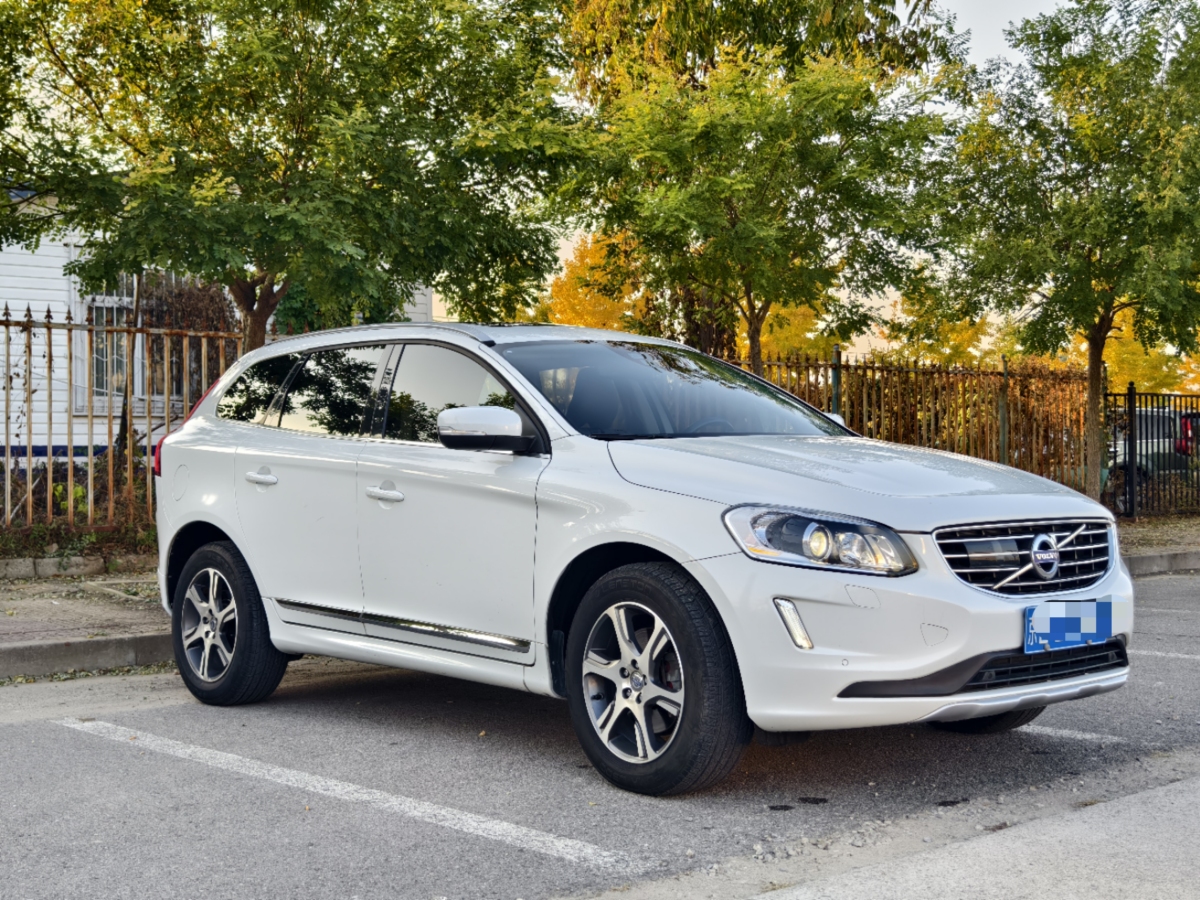 沃爾沃 XC60  2015款 T5 AWD 智遠(yuǎn)版圖片