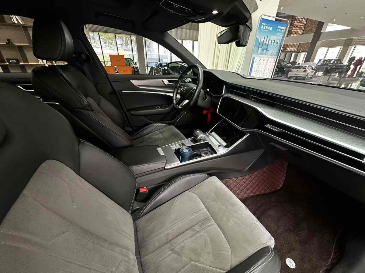奧迪 奧迪A6L  2023款 改款 40 TFSI 豪華動感型圖片