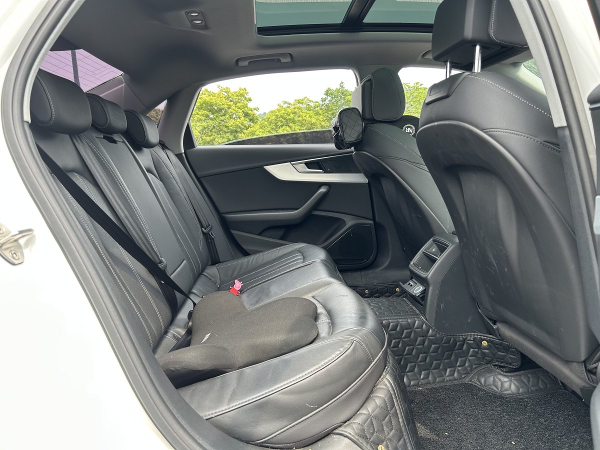 奧迪 奧迪A4L  2022款 40 TFSI 時尚動感型圖片