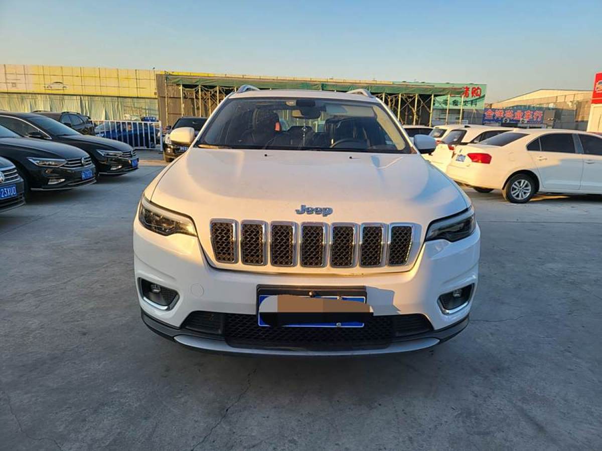 Jeep 自由光  2019款 2.0T 兩驅(qū)智享版 國(guó)VI圖片