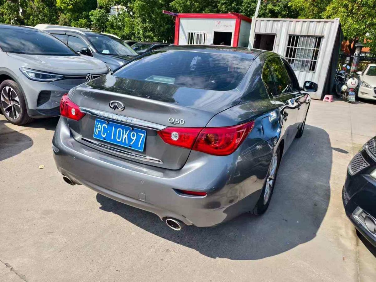 2014年1月英菲尼迪 Q50  2014款 2.0T 舒適版