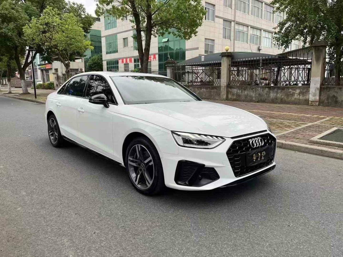 奧迪 奧迪A4L  2023款 40 TFSI 豪華動感型圖片