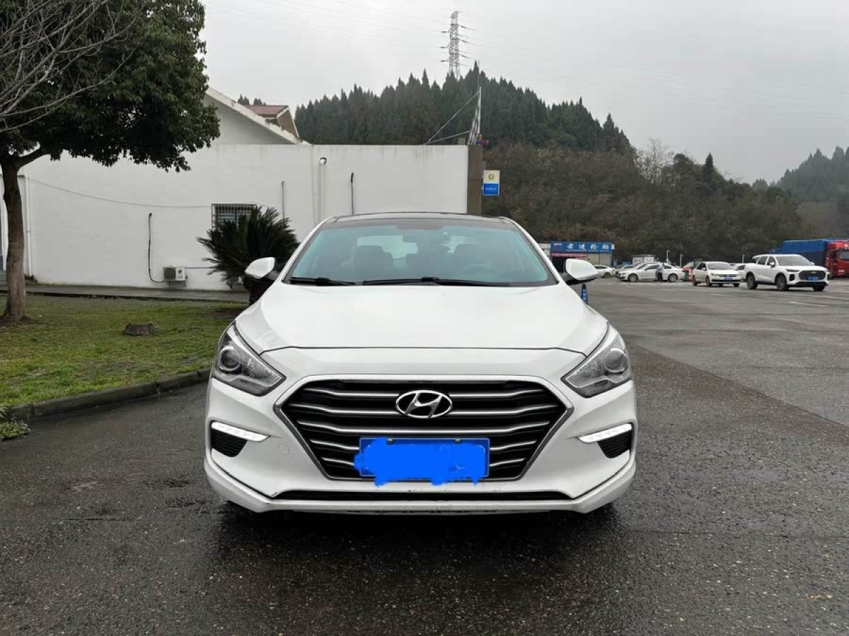 現(xiàn)代 名圖  2017款 1.8L 自動(dòng)智能型GLS 國(guó)VI圖片