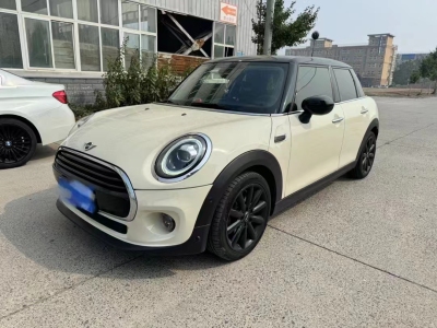 2020年12月 MINI MINI 1.5T COOPER 藝術家 五門版圖片