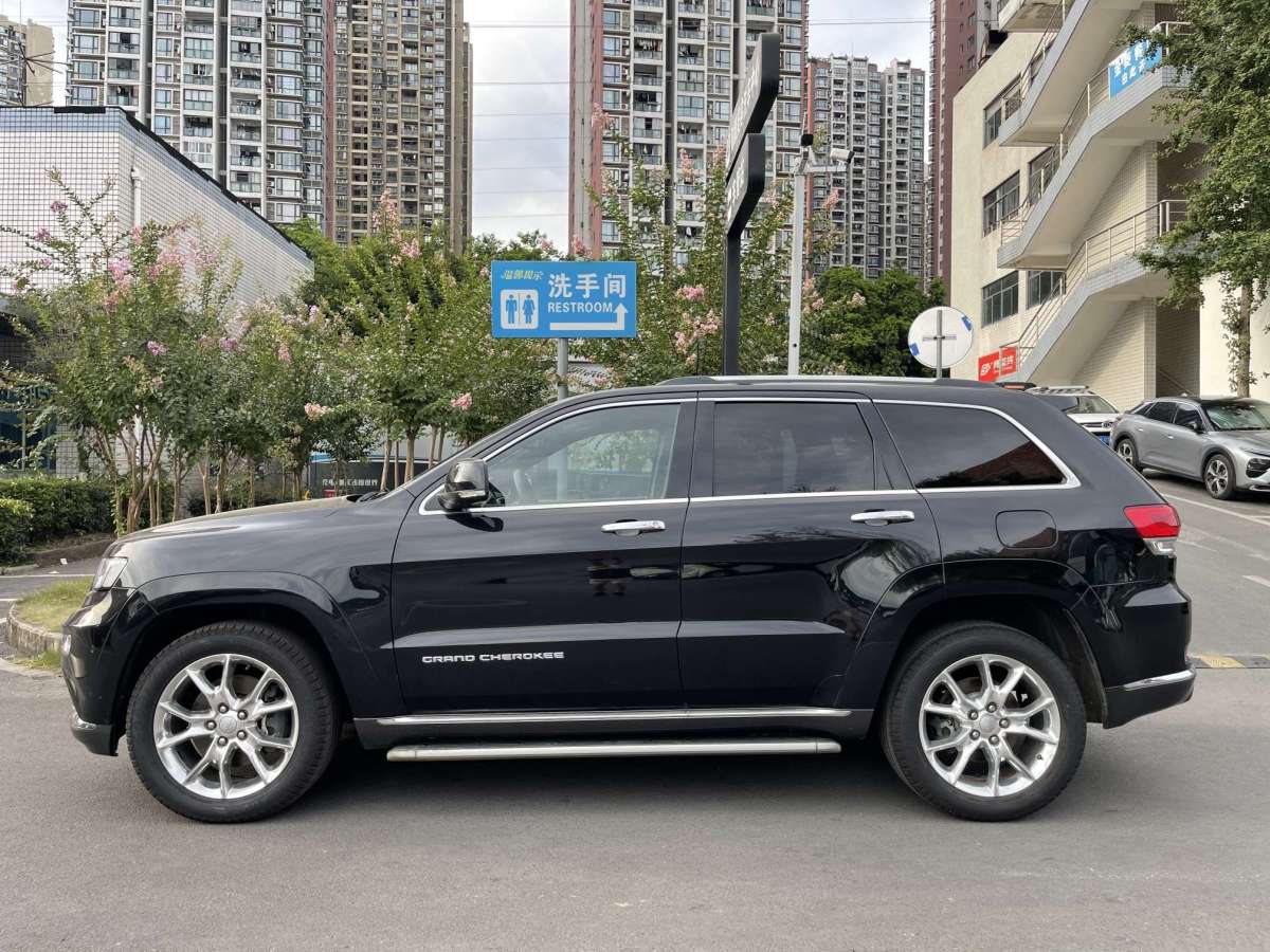 Jeep 大切諾基  2014款 3.0L 旗艦尊悅版圖片