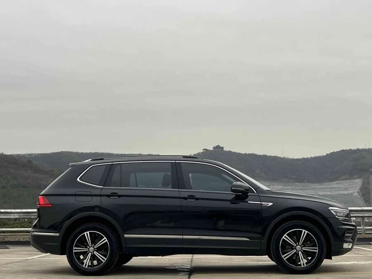 大眾 途觀L  2018款 改款 380TSI 自動(dòng)四驅(qū)豪華版圖片