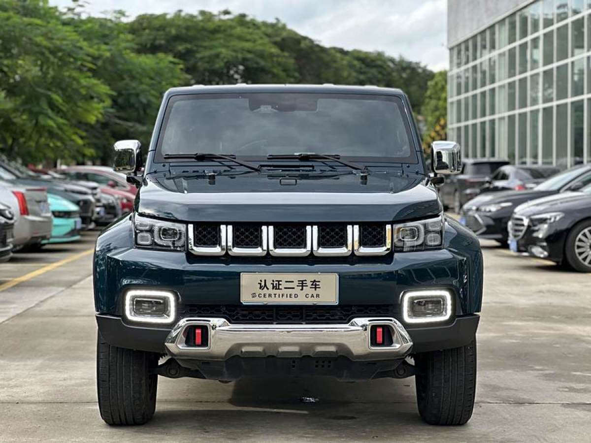 北京 BJ40  2020款 2.0T 自動(dòng)四驅(qū)城市獵人版至尊型圖片