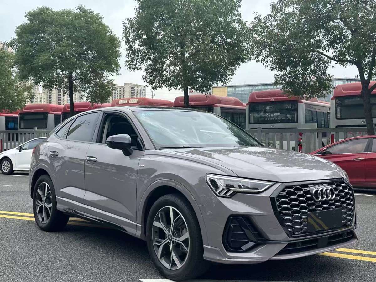 2020年6月奧迪 奧迪Q3  2020款 40 TFSI 時(shí)尚動(dòng)感型