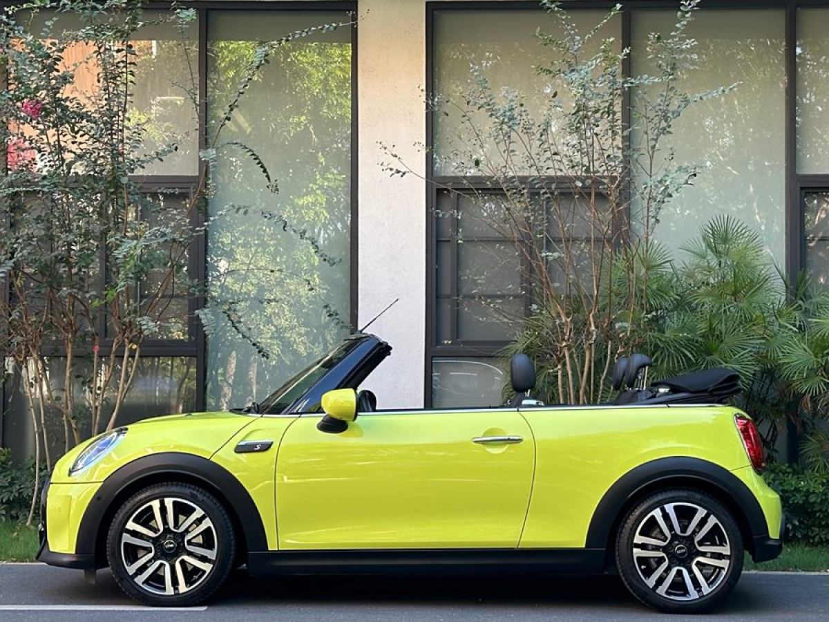 MINI MINI  2022款 改款 2.0T COOPER S CABRIO 經(jīng)典派圖片