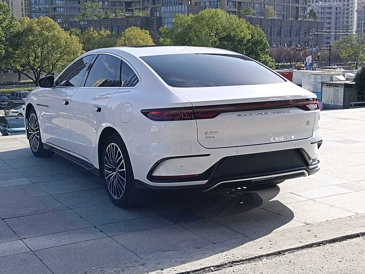 比亞迪 漢  2022款 DM-i 121KM 領(lǐng)航型圖片