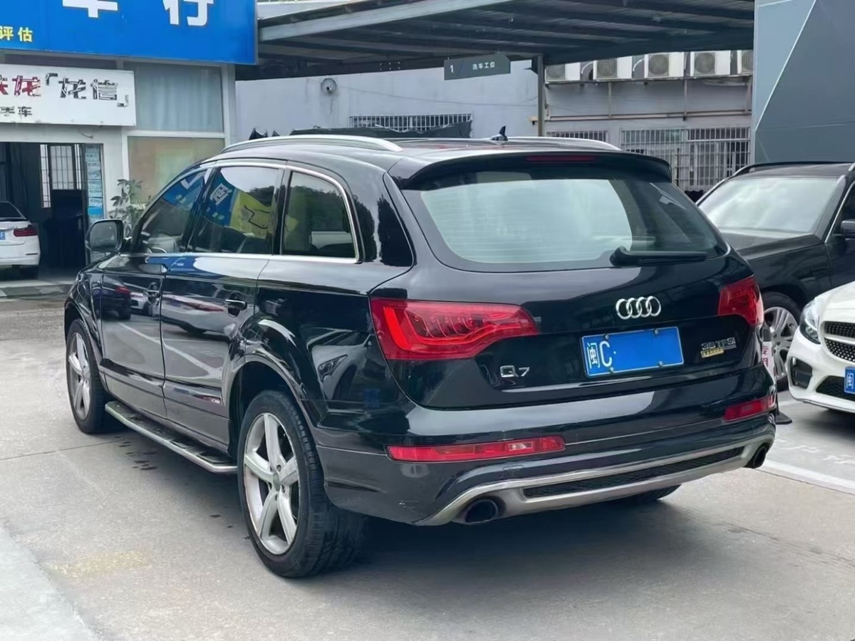 奧迪 奧迪Q7  2013款 35 TDI 領(lǐng)先型圖片