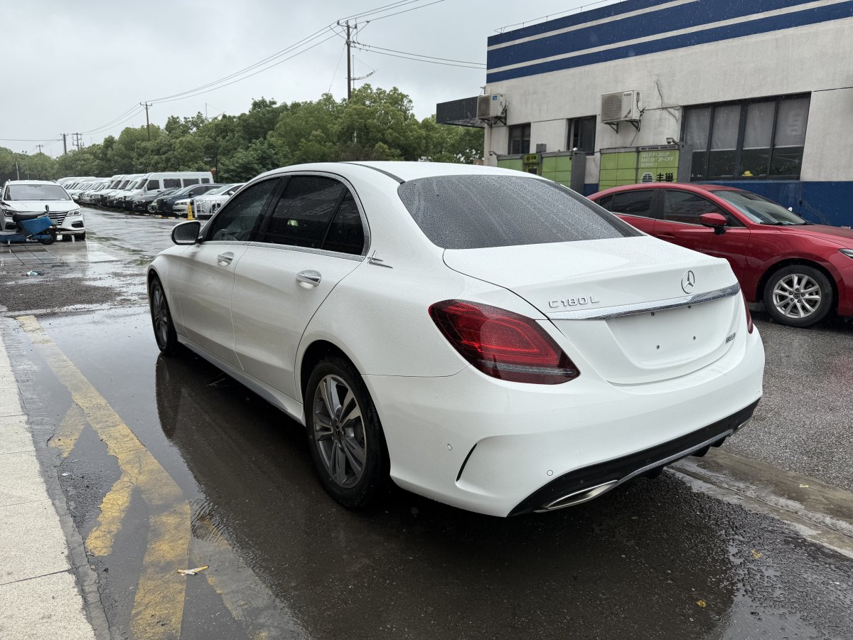 奔馳 奔馳C級(jí)  2019款 C 180 L 時(shí)尚型運(yùn)動(dòng)版圖片