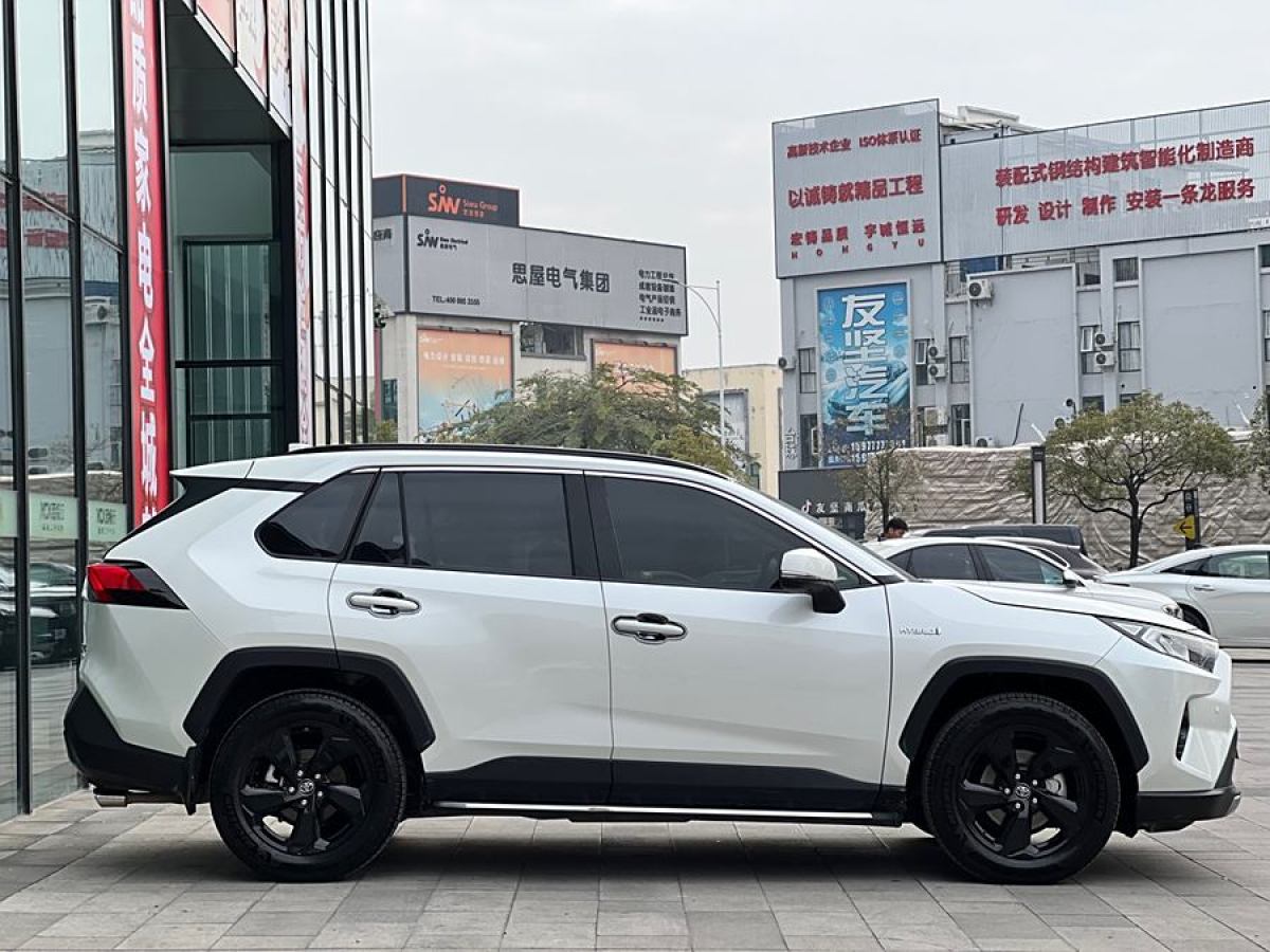 豐田 RAV4榮放  2023款 雙擎 2.5L E-CVT四驅精英Plus版圖片