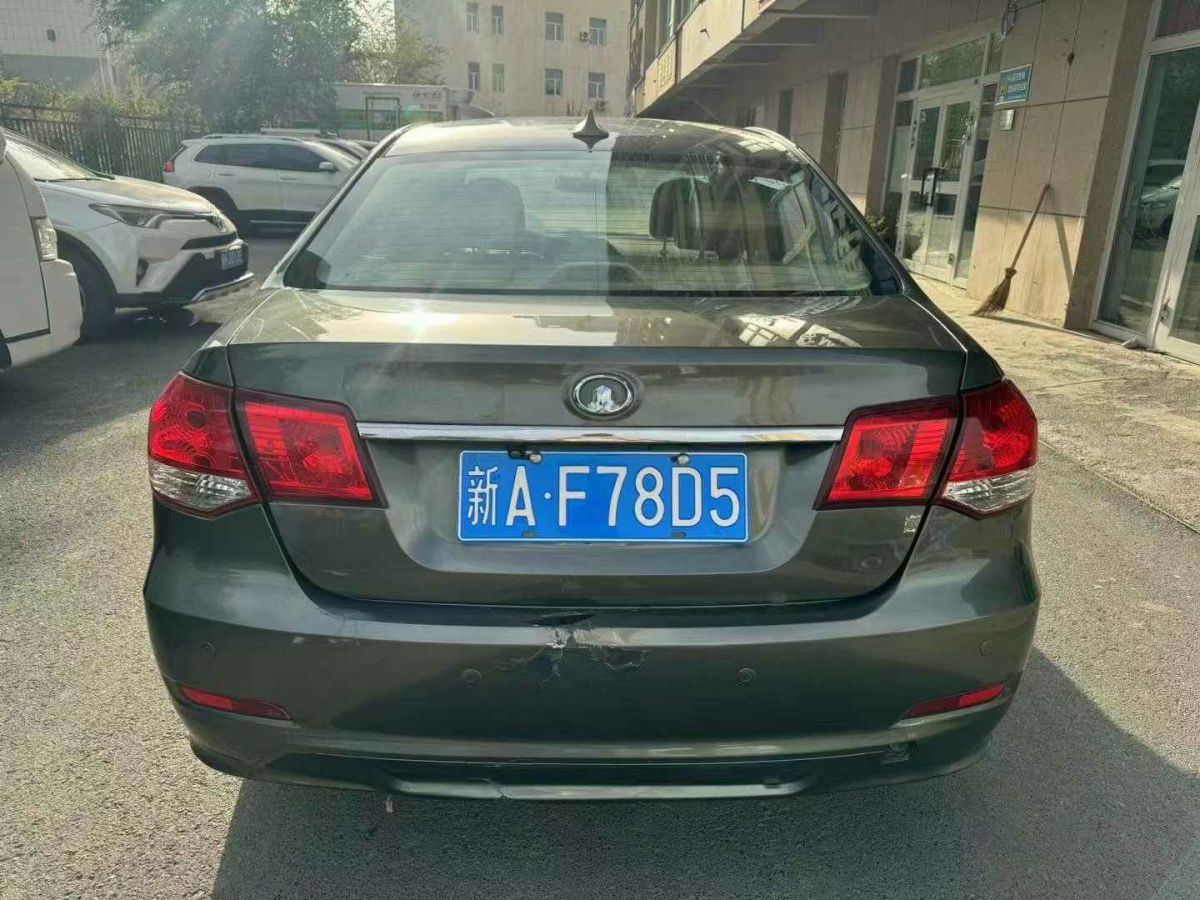 長(zhǎng)城 C30  2012款 1.5L CVT精英型圖片