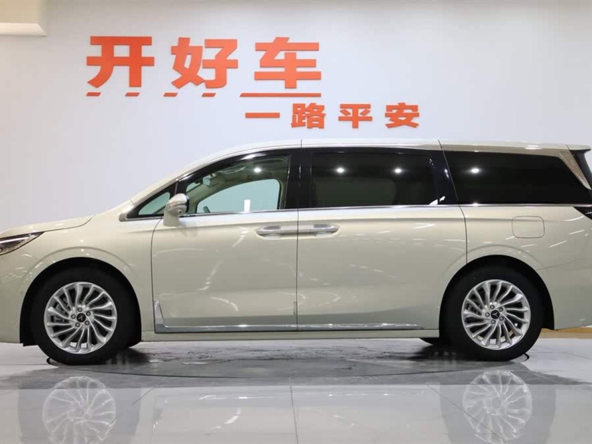 嵐圖 夢(mèng)想家  2024款 PHEV 超長(zhǎng)續(xù)航尊貴版圖片