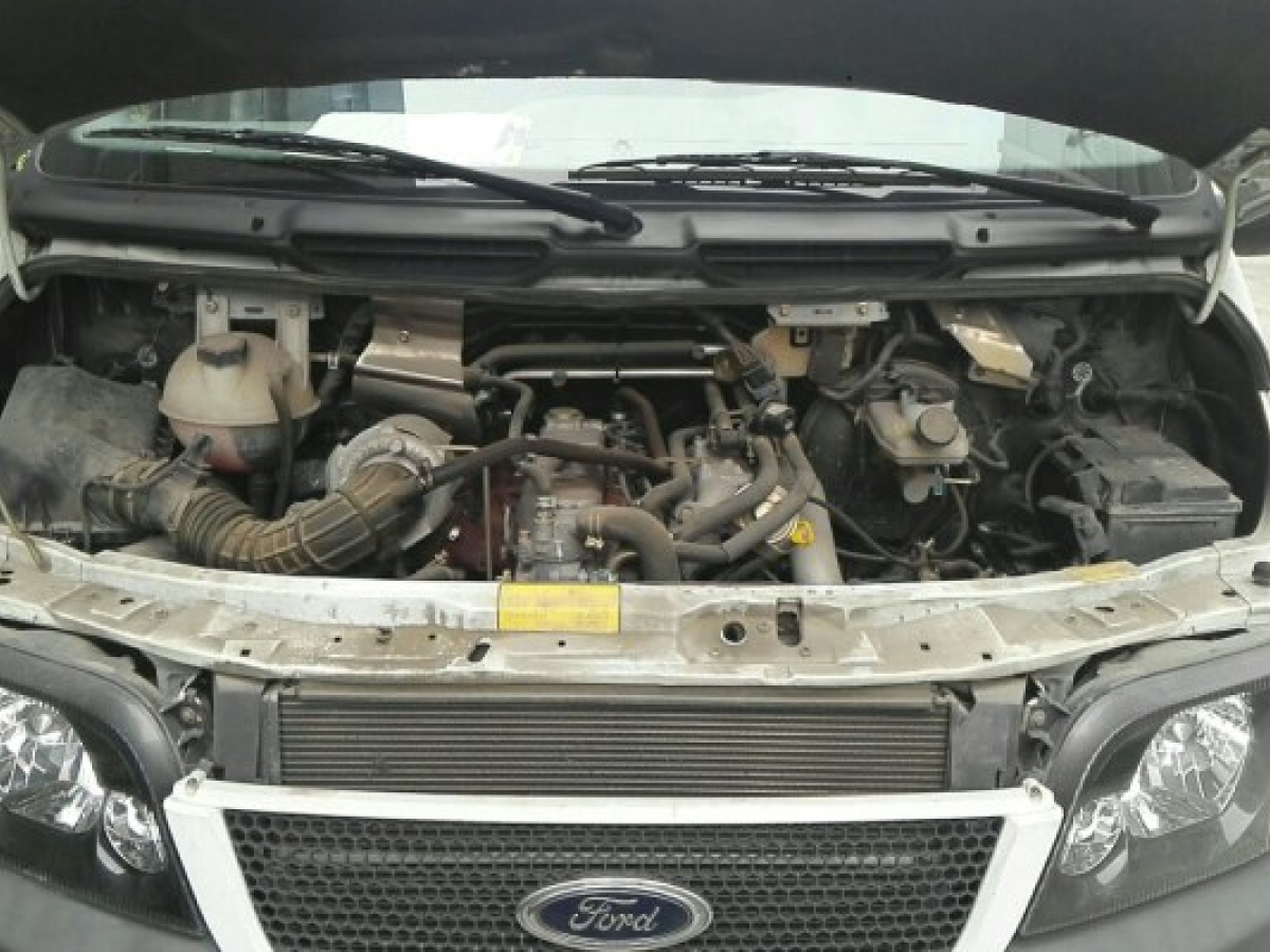 福特 经典全顺  2009款 2.8T柴油多功能型长轴中顶JX493ZLQ3图片