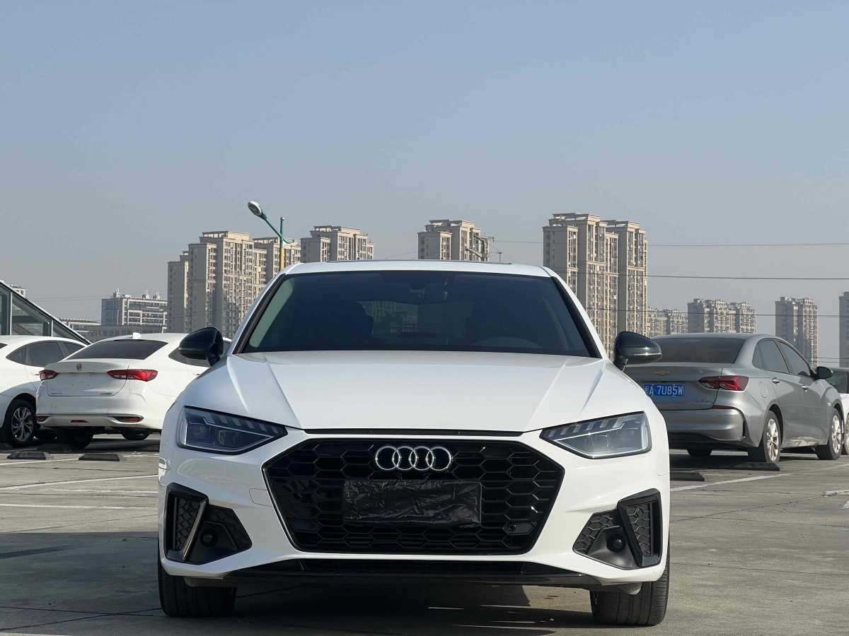 奧迪 奧迪A4L  2022款 40 TFSI 豪華動感型圖片